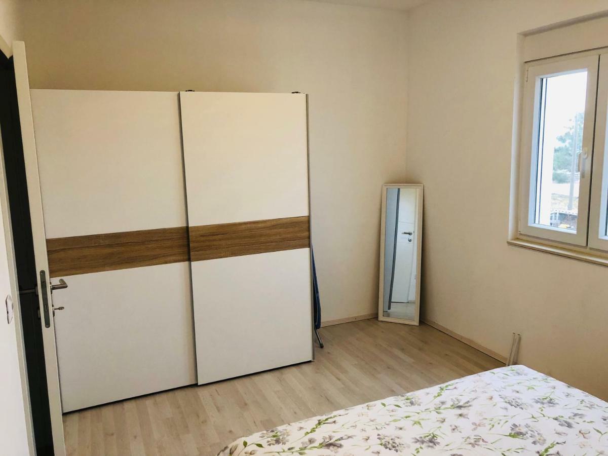 Apartman Petar Ražanac エクステリア 写真