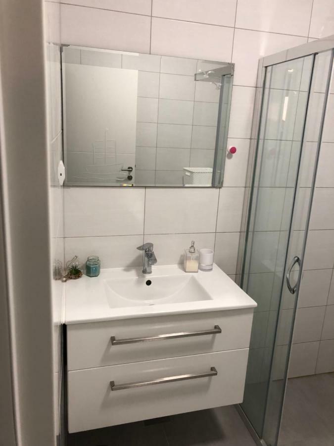 Apartman Petar Ražanac エクステリア 写真